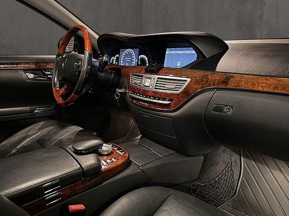 Mercedes-Benz S-Klasse 17 of 29