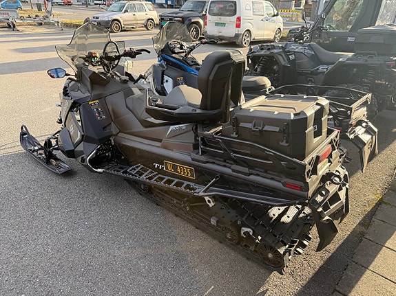 Polaris S4 Titan Adventure Demo 4 of 5