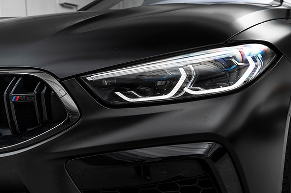 BMW M8 3 of 5