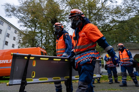 Vi ser etter deg som er praktisk og strukturert lagspelar.