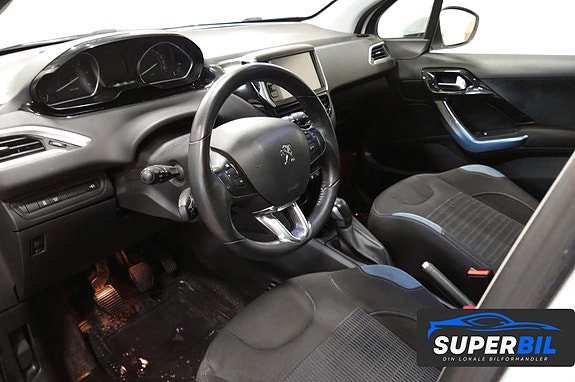 Peugeot 208 8 of 13
