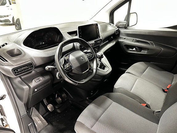 Peugeot Partner 21 of 30