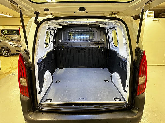 Peugeot Partner 17 of 30