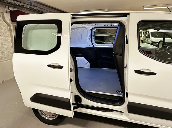 Peugeot Partner 14 of 30