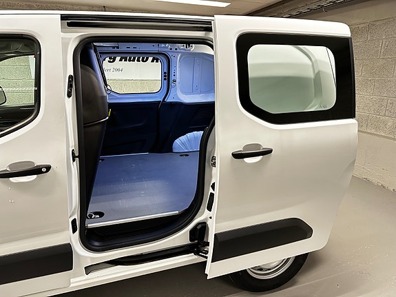 Peugeot Partner 19 of 30