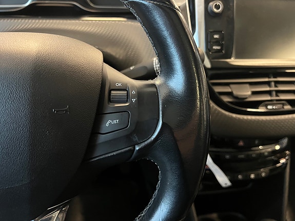 Peugeot 2008 18 of 21