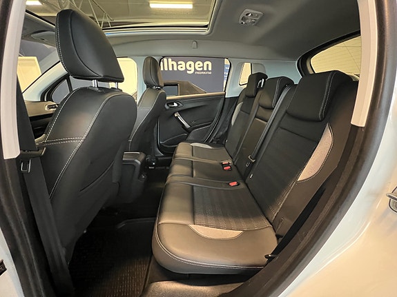 Peugeot 2008 12 of 21