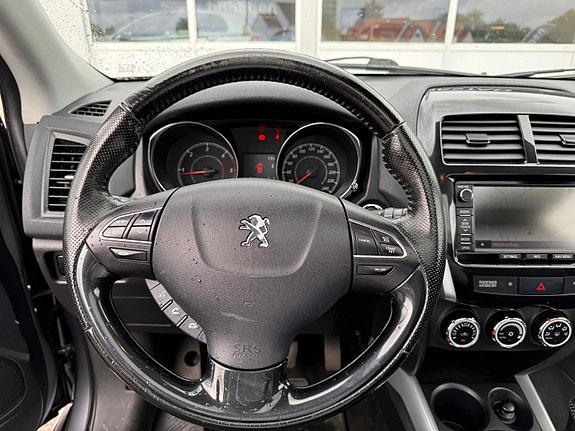 Peugeot 4008 11 of 15