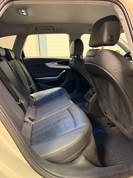 Audi A4 allroad 19 of 23
