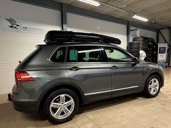 Volkswagen Tiguan 5 of 26