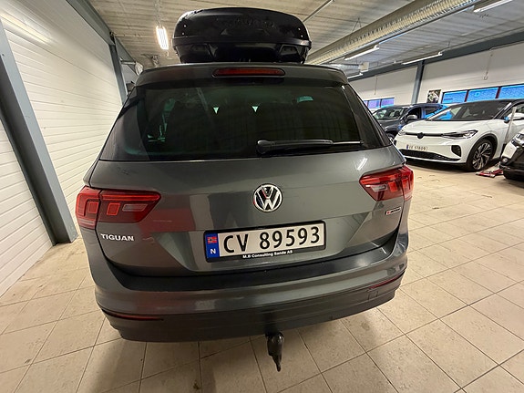 Volkswagen Tiguan 7 of 26