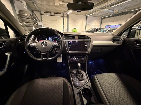 Volkswagen Tiguan 14 of 26