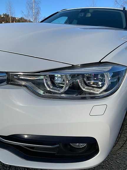 BMW 318i 28 of 29