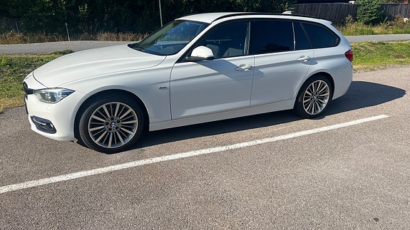 BMW 318i 10 of 29