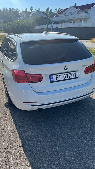 BMW 318i 9 of 29