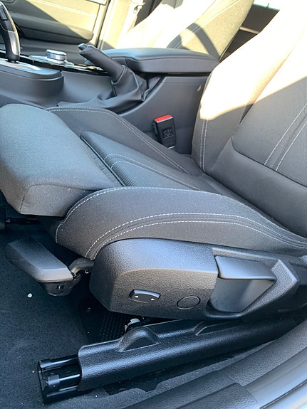 BMW 318i 16 of 29