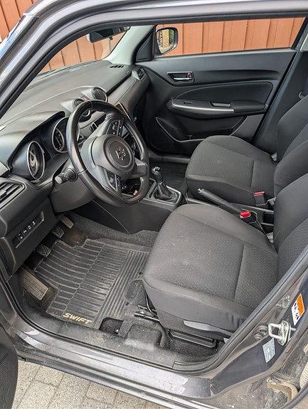 Suzuki Swift 10 of 11