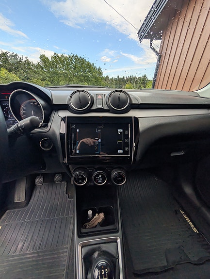 Suzuki Swift 11 of 11