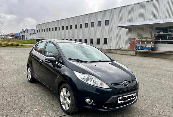 Ford Fiesta 5 of 7