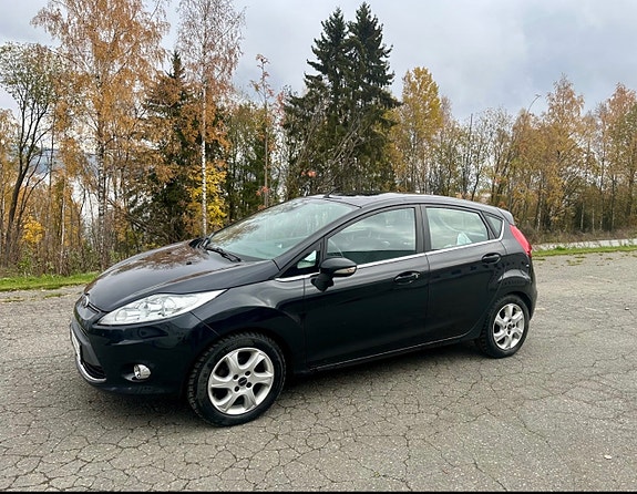 Ford Fiesta 2 of 7