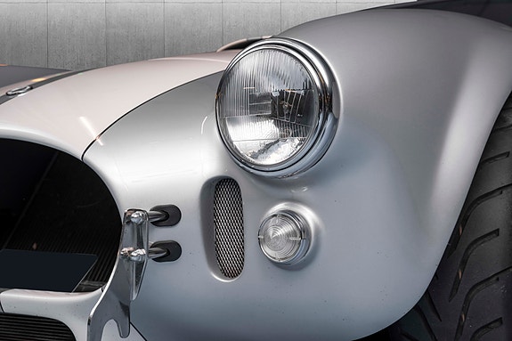 AC Cobra 5 of 30