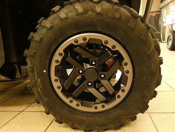 CFMOTO CForce 1000Long Overland ABS (utstyrsbombe som er godkjent for 105kmt) 28 of 28