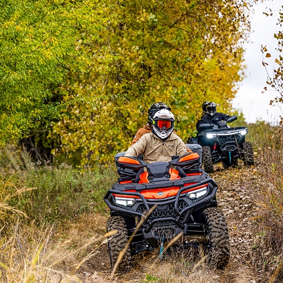 CFMOTO CFORCE 1000 TOURING ABS 5 of 7
