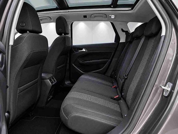 Peugeot 308 8 of 8