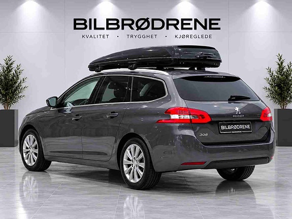 Peugeot 308 4 of 8