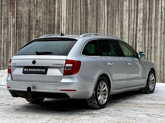 Skoda Superb 4 of 5