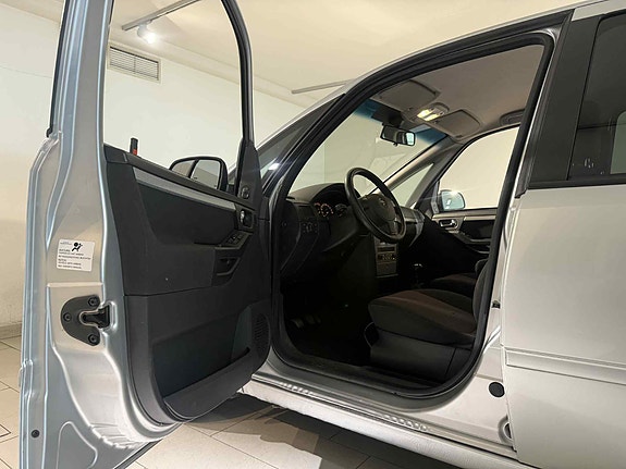 Opel Meriva 9 of 17