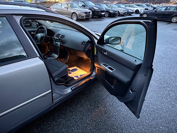 Volvo V50 13 of 22