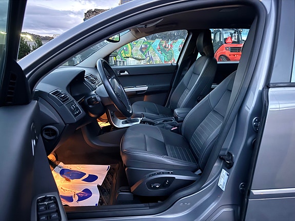 Volvo V50 12 of 22