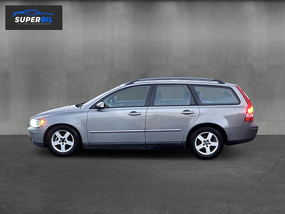 Volvo V50 4 of 22
