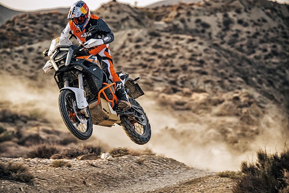 KTM 1390 Super Adventure R - BLAZE NEW TRAILS 16 of 27