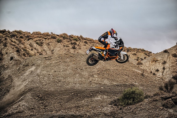 KTM 1390 Super Adventure R - BLAZE NEW TRAILS 18 of 27