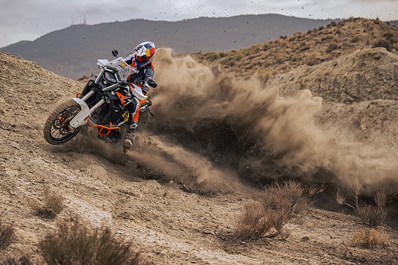 KTM 1390 Super Adventure R - BLAZE NEW TRAILS 4 of 27