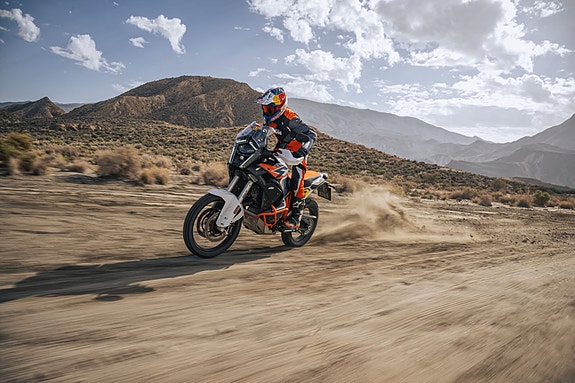 KTM 1390 Super Adventure R - BLAZE NEW TRAILS 9 of 27