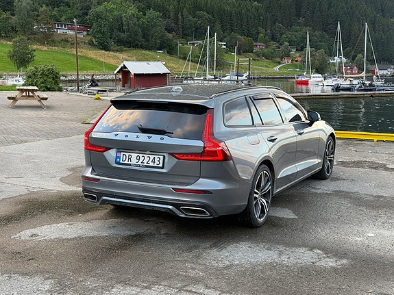 Volvo V60 5 of 12