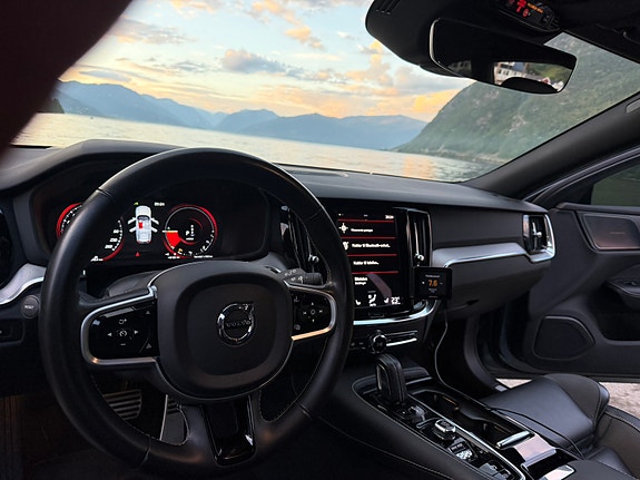 Volvo V60 9 of 12