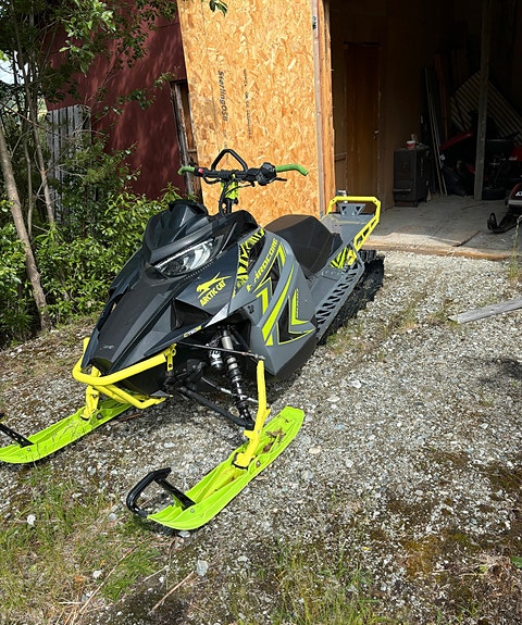 Arctic-cat M 8000 Alpha1 2 of 10