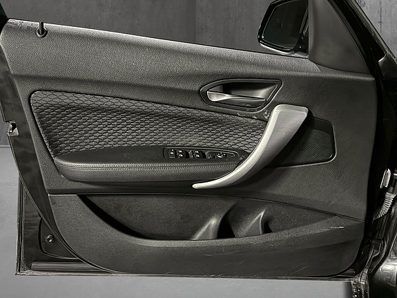 BMW 118d 15 of 25