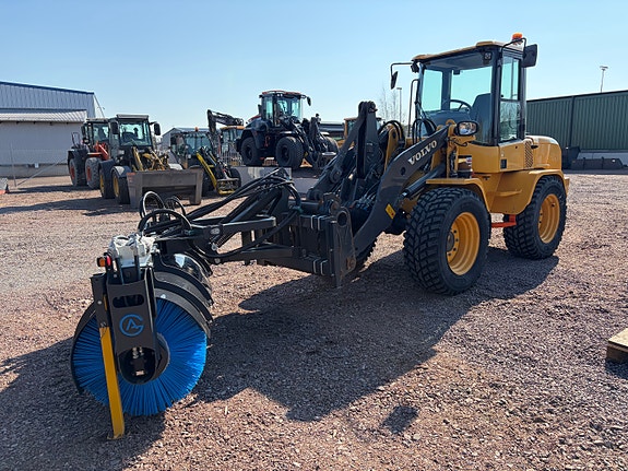 Volvo L35GT / Nya redskap 3 of 5