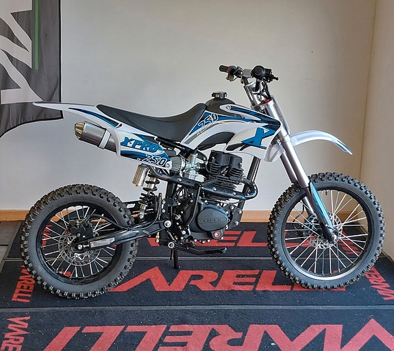 X-PRO FX 250cc 3 of 5