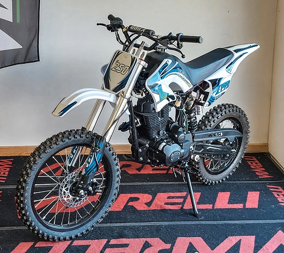 X-PRO FX 250cc 4 of 5