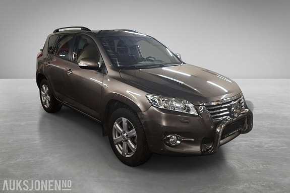 Toyota RAV4 6 of 23