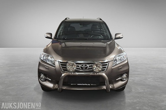 Toyota RAV4 2 of 23