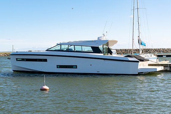 NY - DELTA Powerboats 48 Coupè - CARBON  - SE DENNE PÅ AKER BRYGGE 27-30 AUGUST 18 of 30