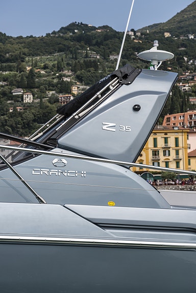Cranchi Z35 4 of 5
