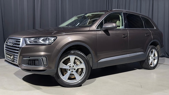Audi Q7 11 of 30